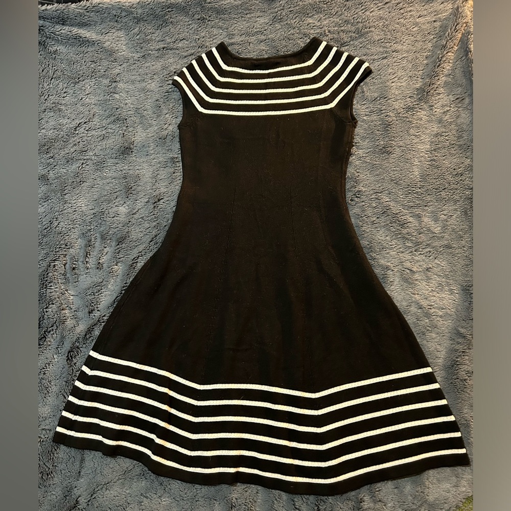 Eliza J Fit & flare knit dress black and white stripe.